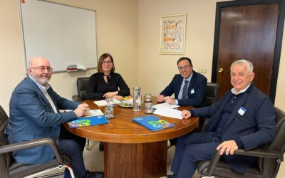 Nos reunimos con la directora de Familia para recordar las demandas de familia numerosa que están pendientes